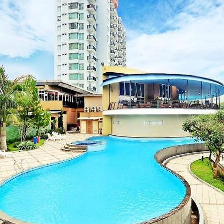 Marbella Hotel Dago Бандунг Экстерьер фото