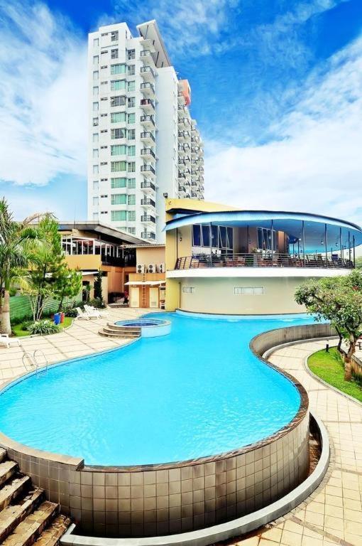 Marbella Hotel Dago Бандунг Экстерьер фото